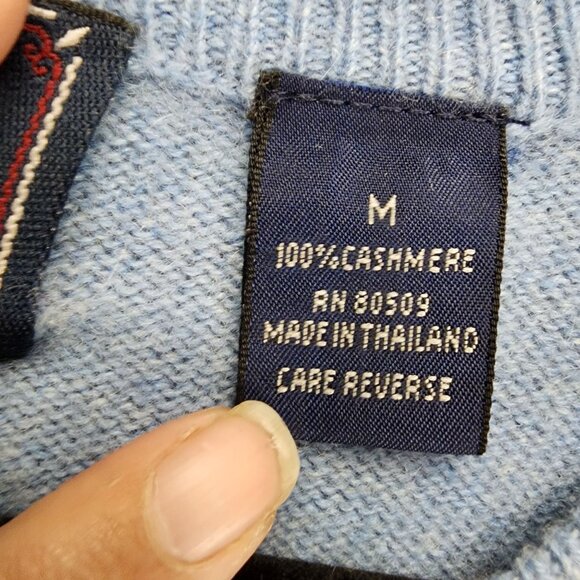 Woods & Gray Sweater Mens Medium Blue Cashmere Long Sleeve V Neck *GUC* - Picture 3 of 9